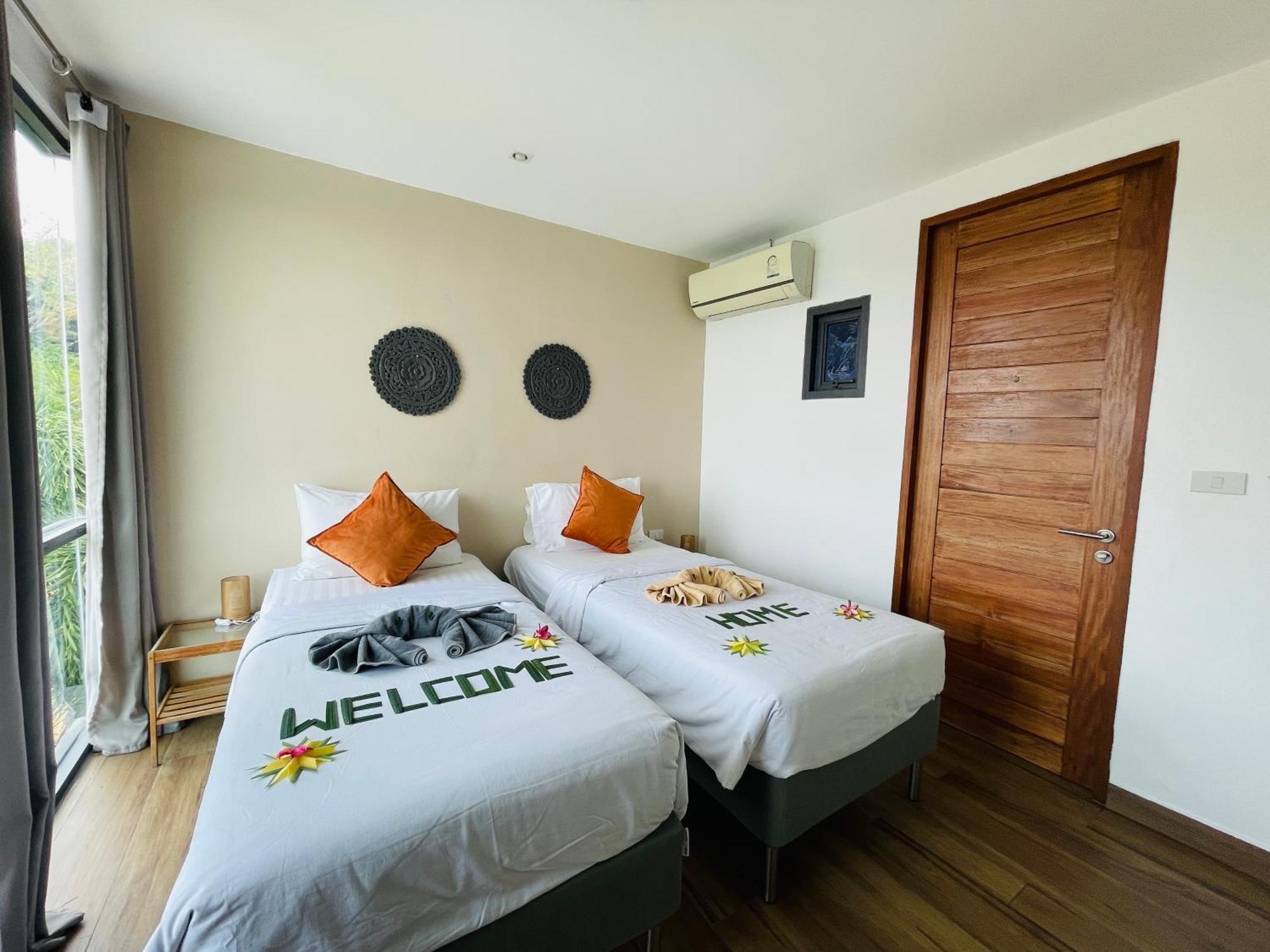 Baan Saint-Tropez Seaview Villas Kata Beach Buitenkant foto