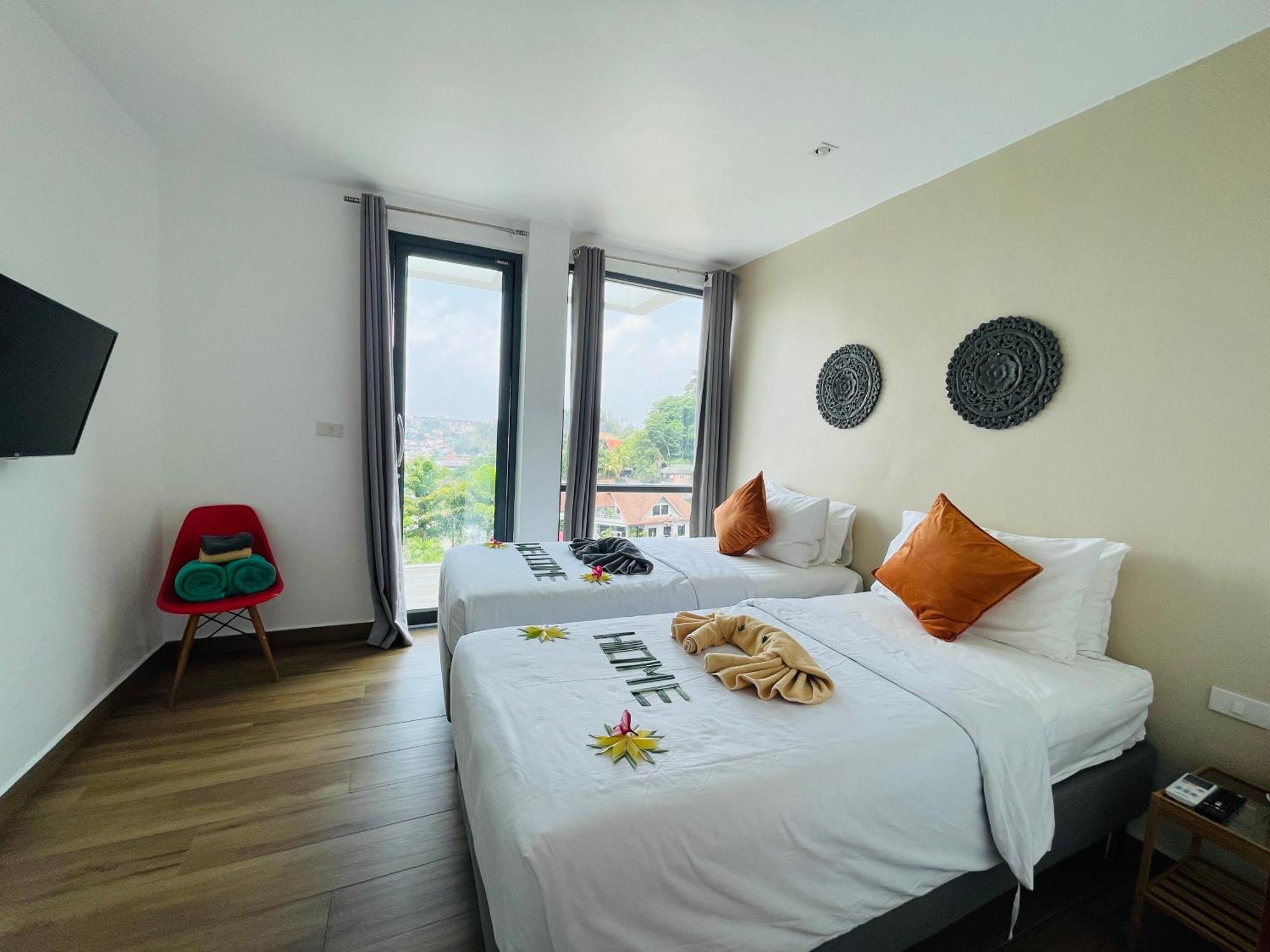 Baan Saint-Tropez Seaview Villas Kata Beach Buitenkant foto