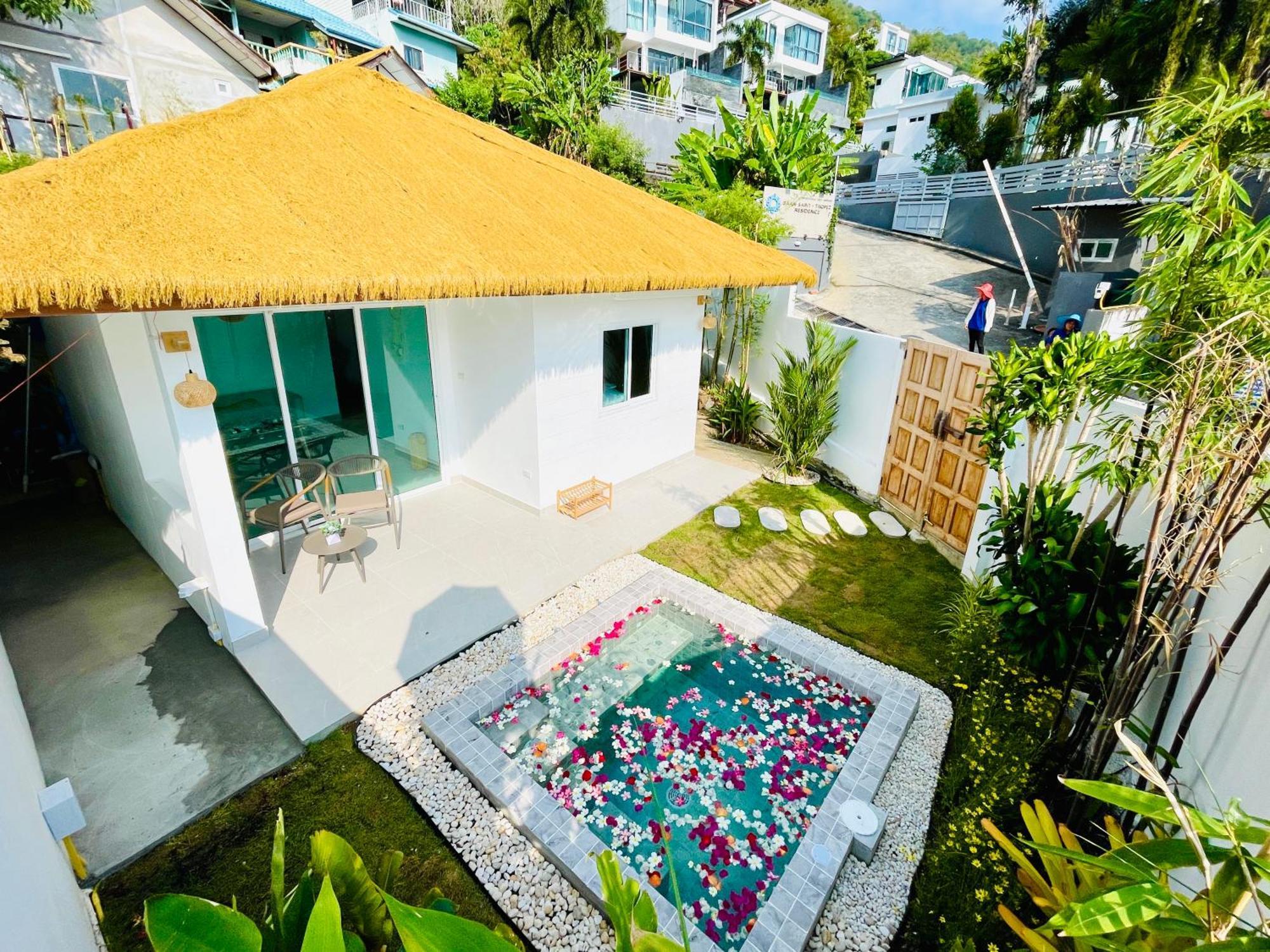 Baan Saint-Tropez Seaview Villas Kata Beach Buitenkant foto