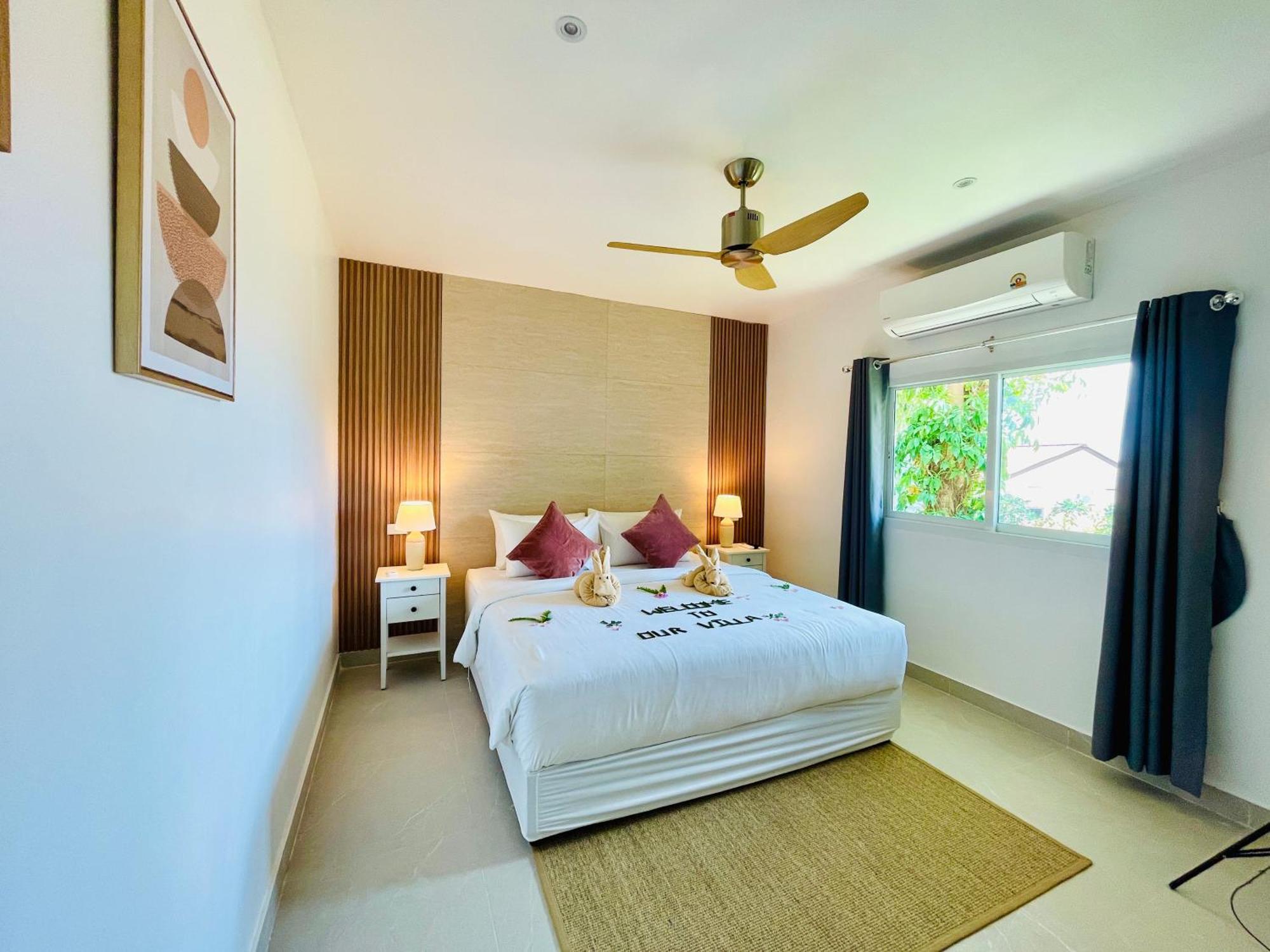 Baan Saint-Tropez Seaview Villas Kata Beach Buitenkant foto