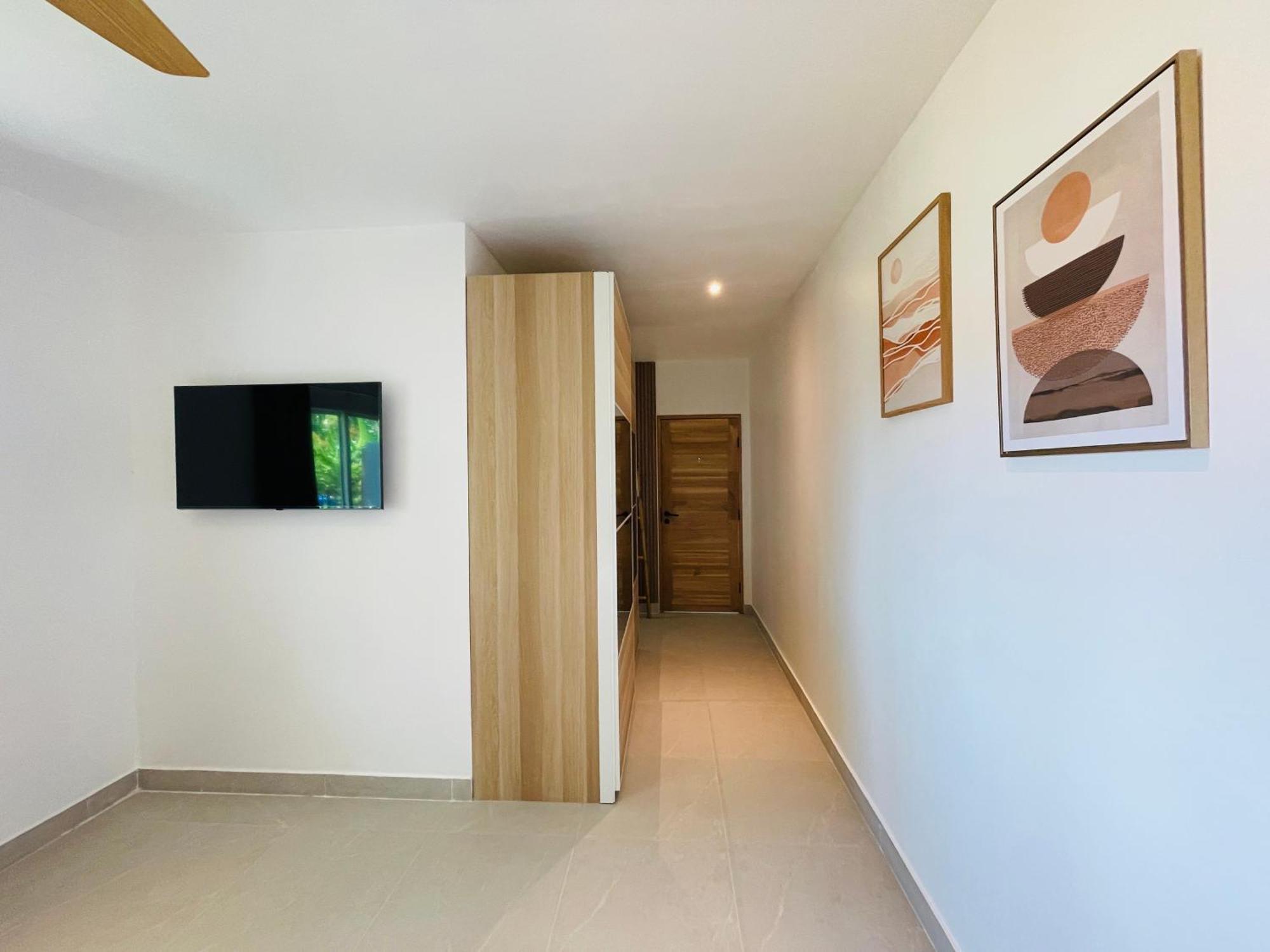 Baan Saint-Tropez Seaview Villas Kata Beach Buitenkant foto