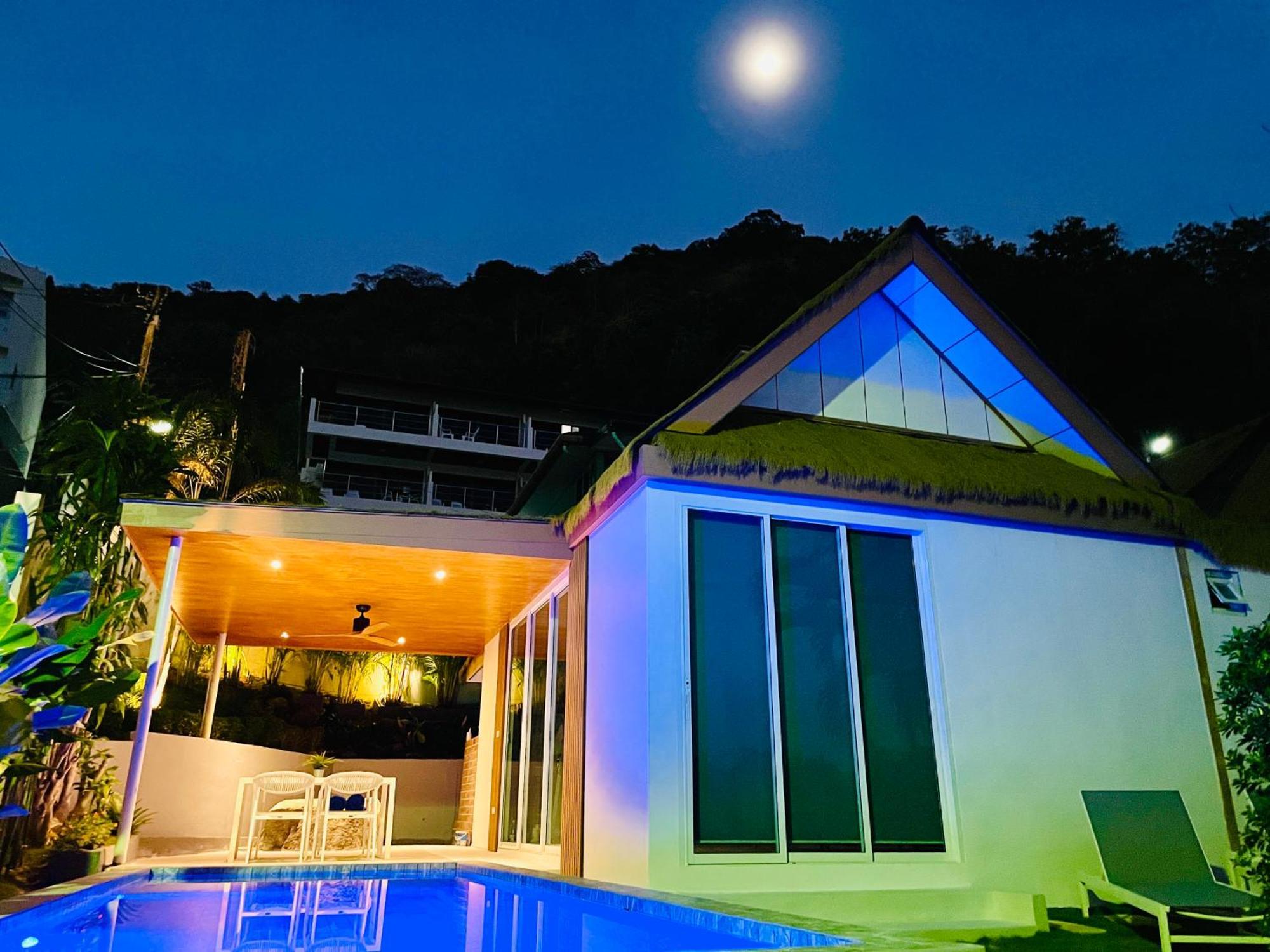 Baan Saint-Tropez Seaview Villas Kata Beach Buitenkant foto