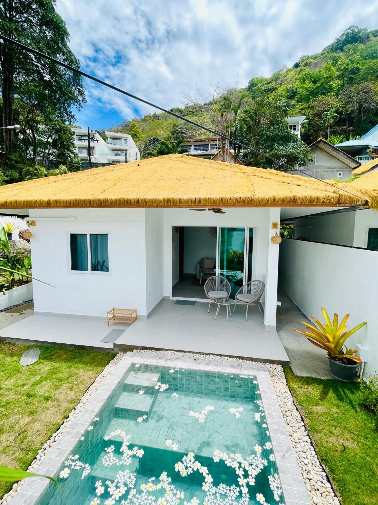 Baan Saint-Tropez Seaview Villas Kata Beach Buitenkant foto