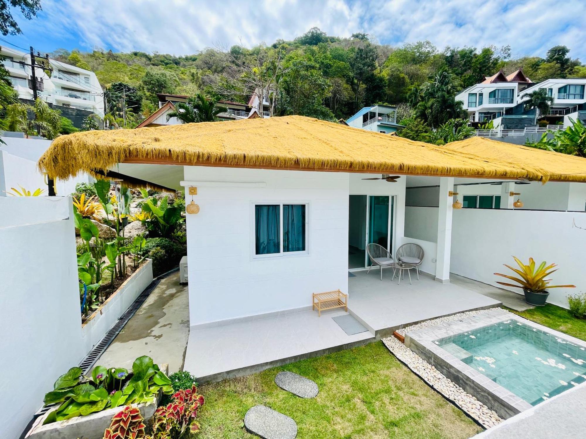 Baan Saint-Tropez Seaview Villas Kata Beach Buitenkant foto